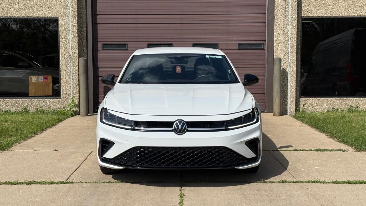 Volkswagen Jetta Sport 2025