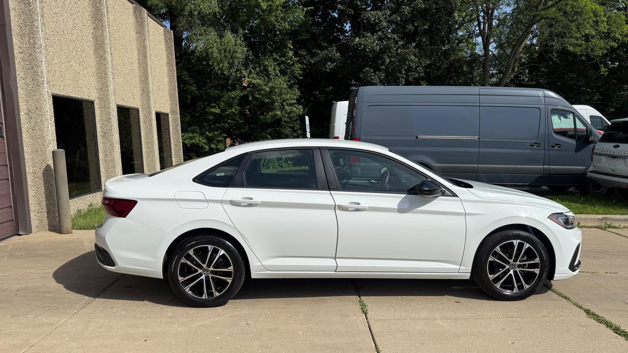 Volkswagen Jetta Sport 2025