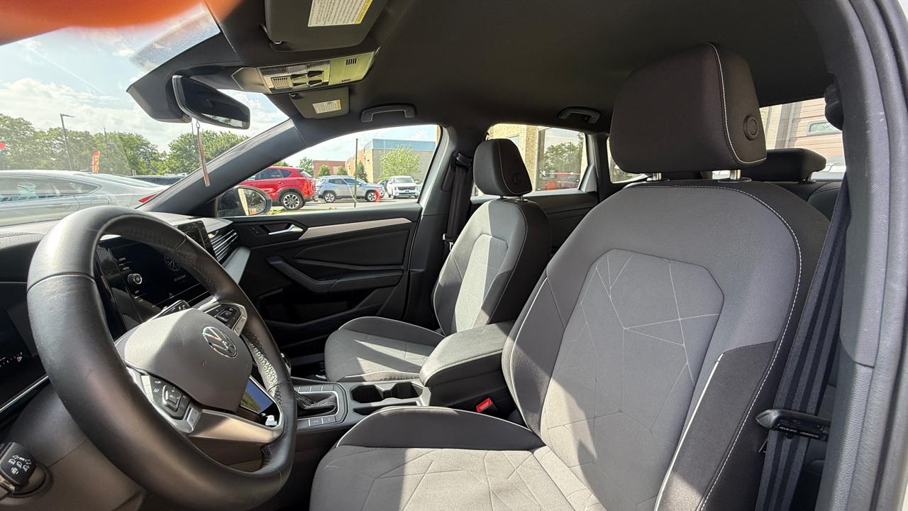 Volkswagen Jetta Sport 2025