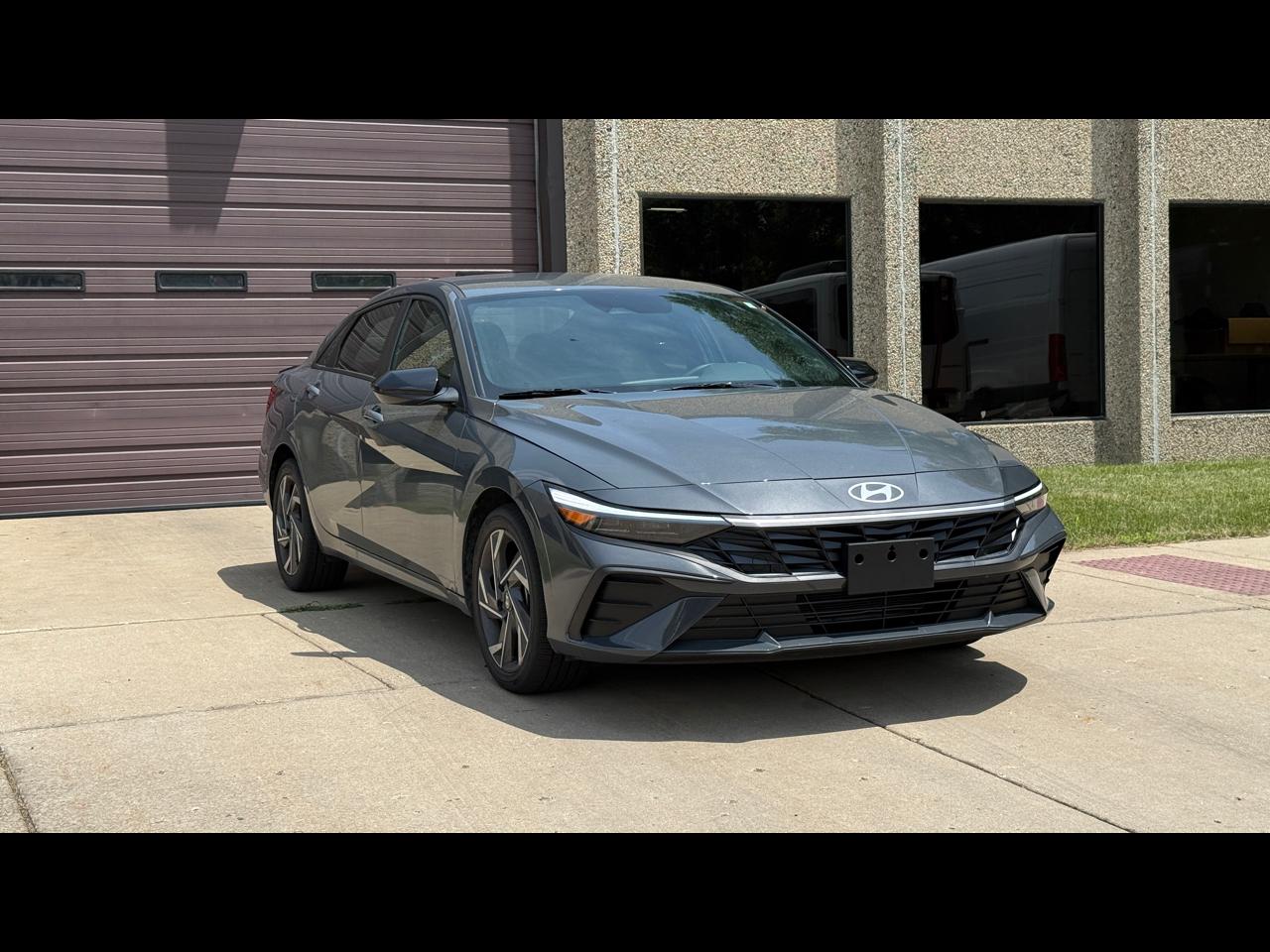 Hyundai Elantra SEL Sport 2025