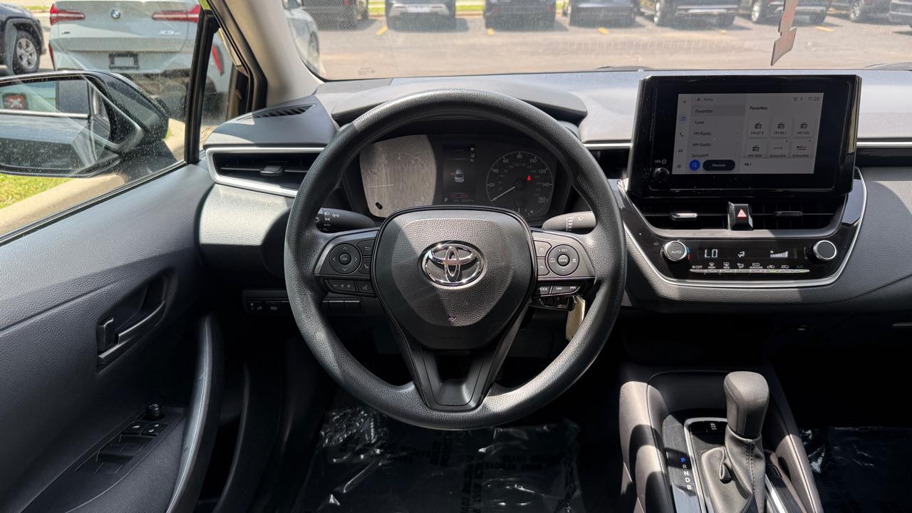Toyota Corolla LE 2025