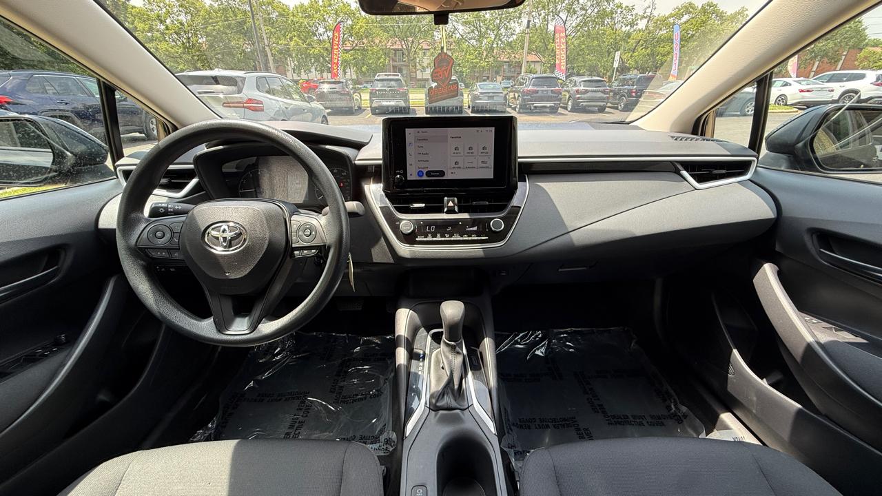 Toyota Corolla LE 2025