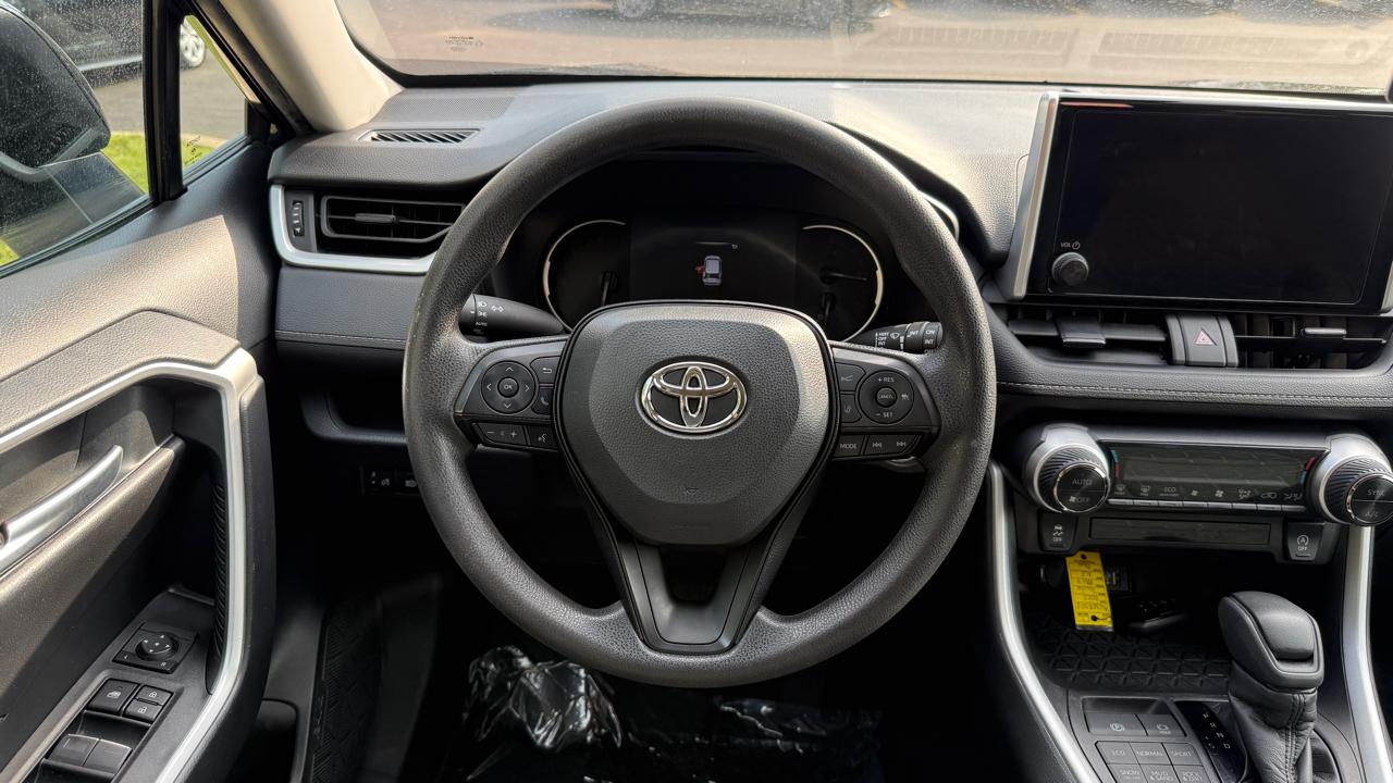 Toyota RAV4 XLE AWD 2023