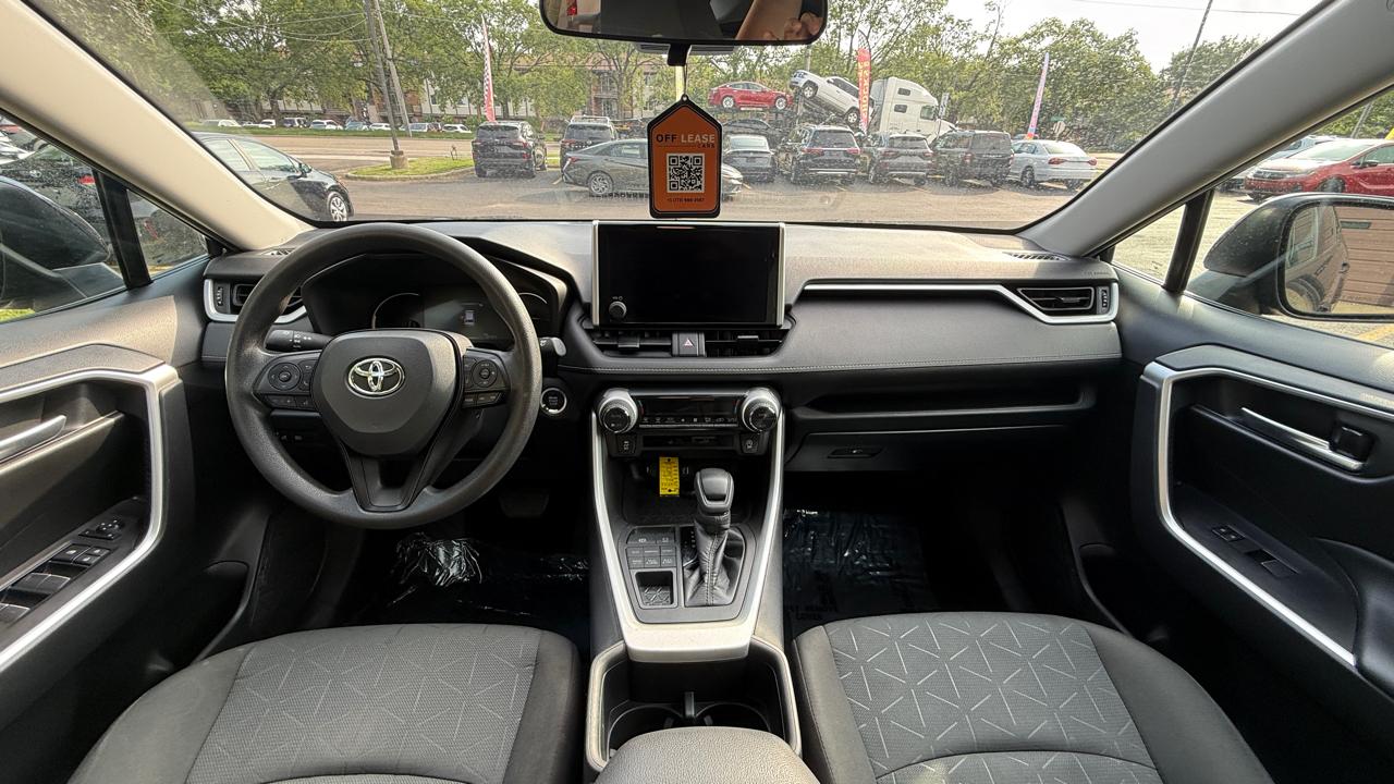 Toyota RAV4 XLE AWD 2023