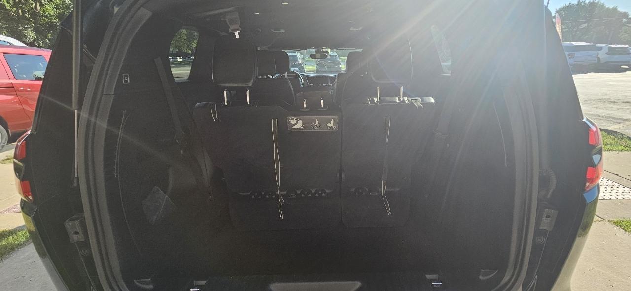 Chrysler Pacifica Select 2025