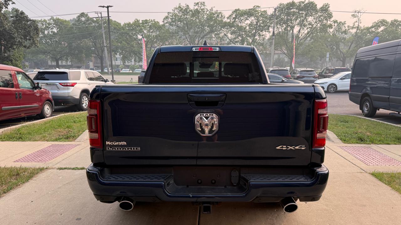 RAM 1500 Laramie Crew Cab SWB 4WD 2021