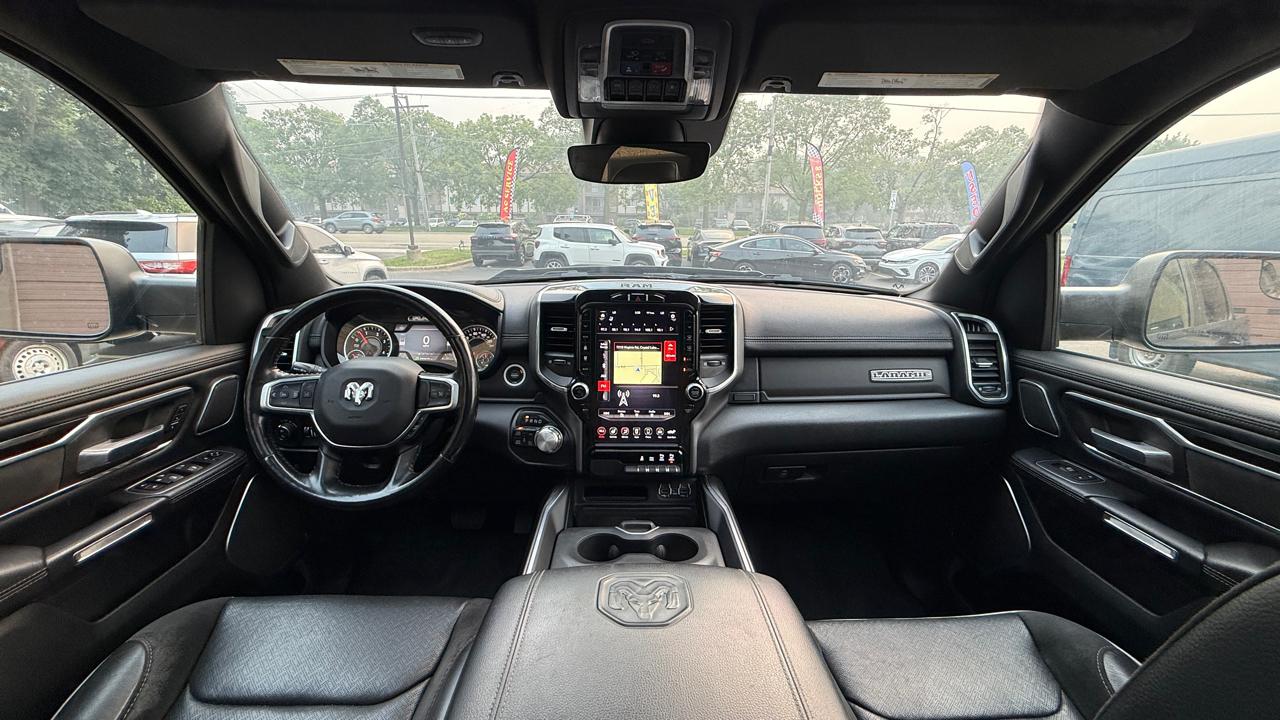 RAM 1500 Laramie Crew Cab SWB 4WD 2021