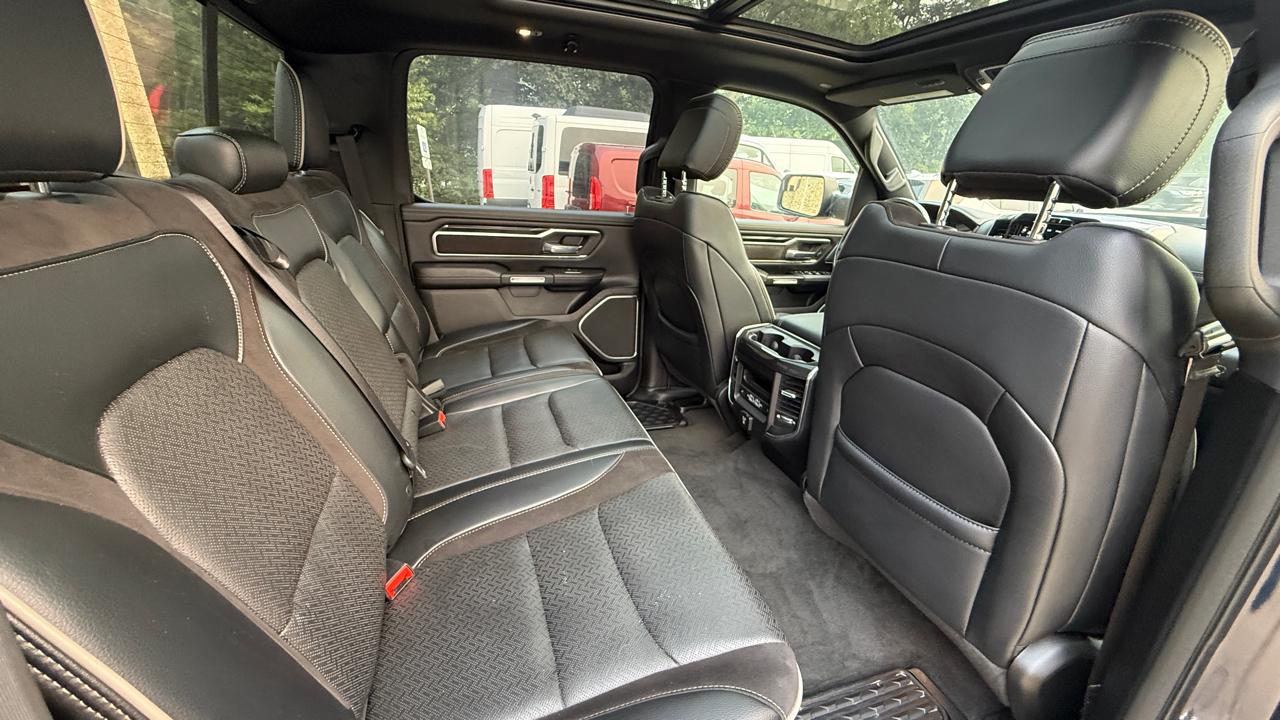 RAM 1500 Laramie Crew Cab SWB 4WD 2021