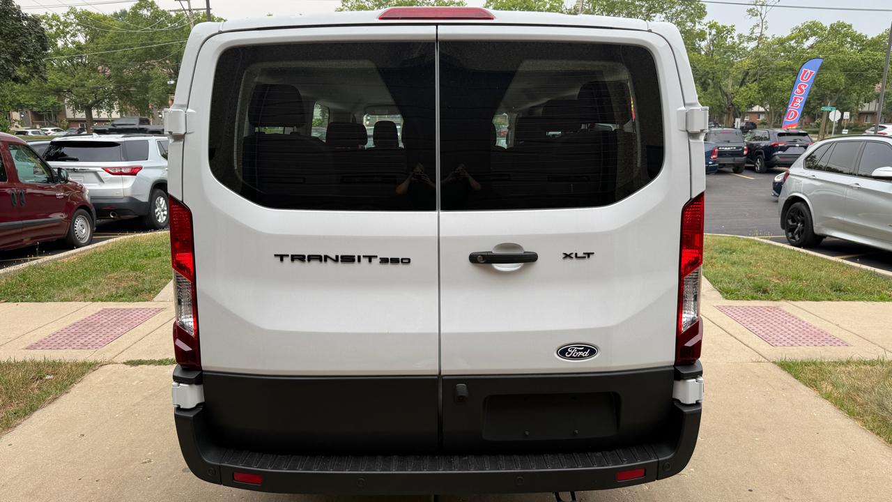 Ford Transit 350 Wagon Low Roof XL w/Sliding Pass. 148-in. WB 2026