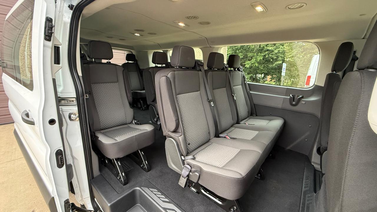 Ford Transit 350 Wagon Low Roof XL w/Sliding Pass. 148-in. WB 2026