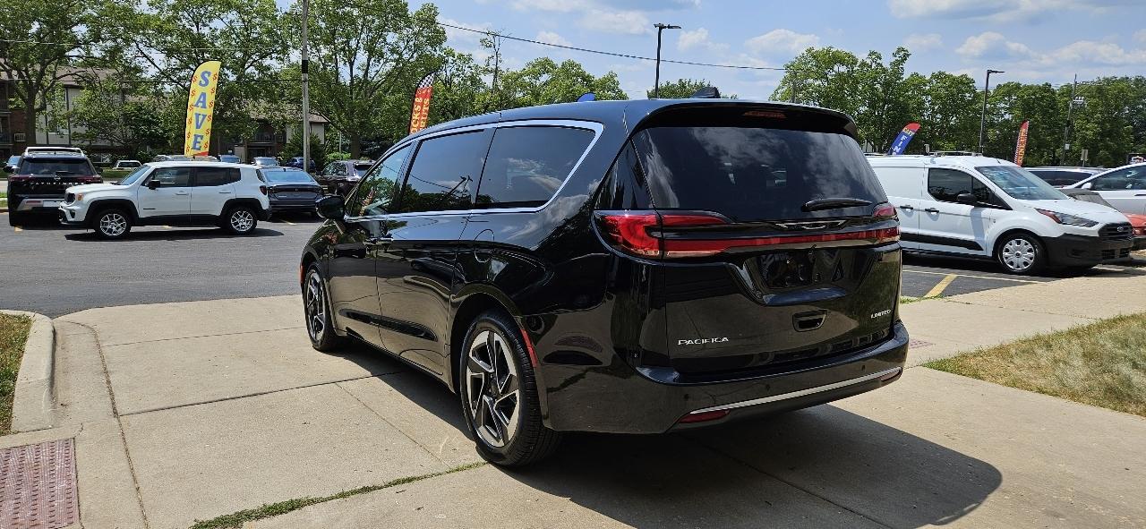 Chrysler Pacifica Limited 2027