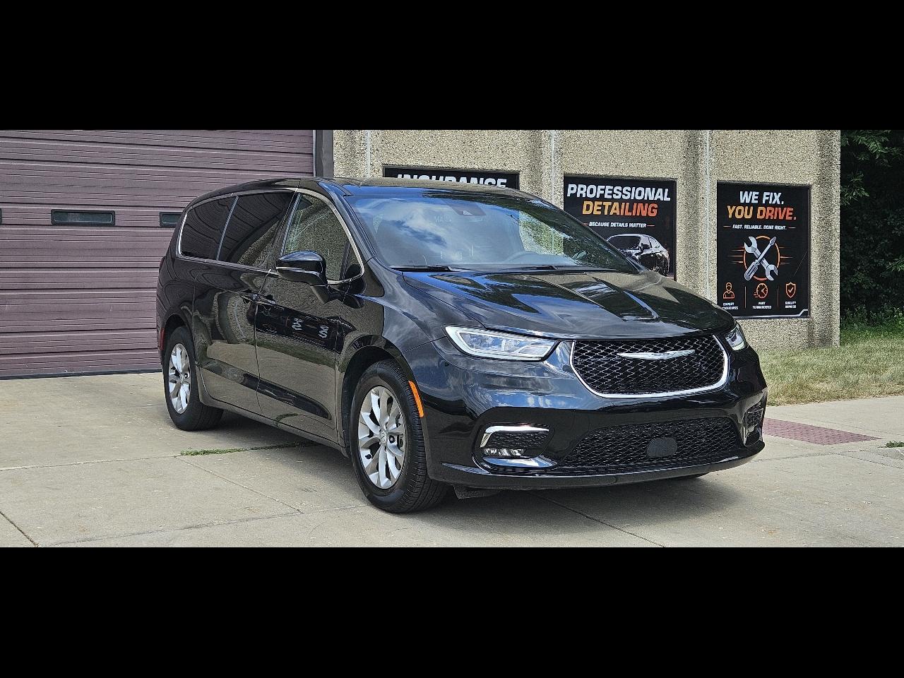Chrysler Pacifica Limited 2026