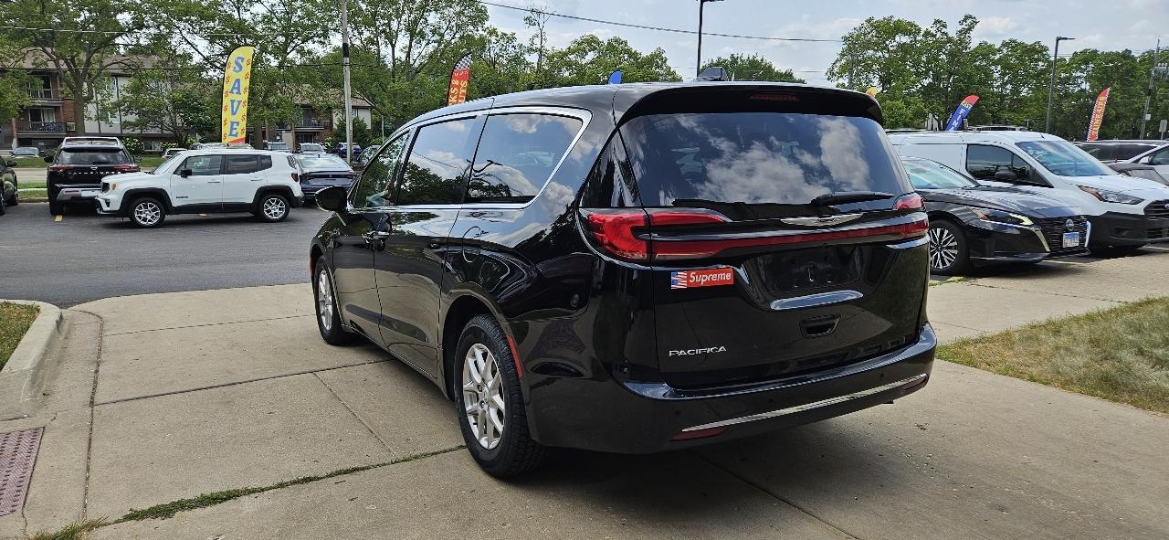 Chrysler Pacifica Select 2025