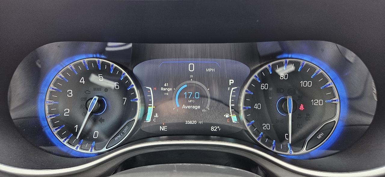 Chrysler Pacifica Select 2025