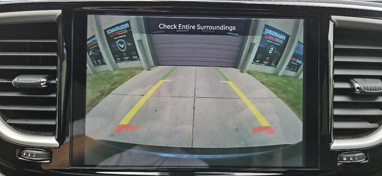 Chrysler Pacifica Select 2025