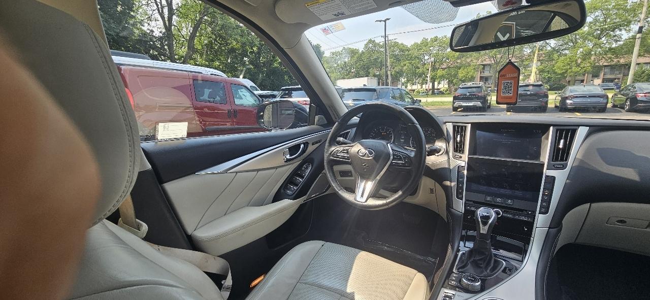 Infiniti Q50 3.0t LUXE AWD 2022