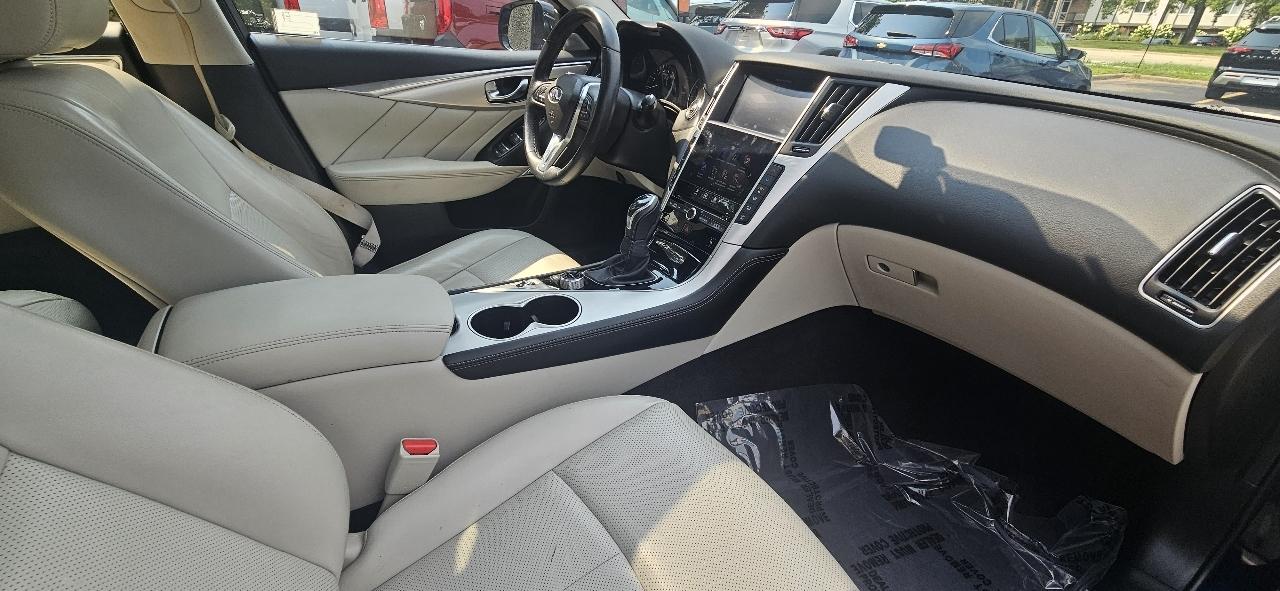 Infiniti Q50 3.0t LUXE AWD 2022
