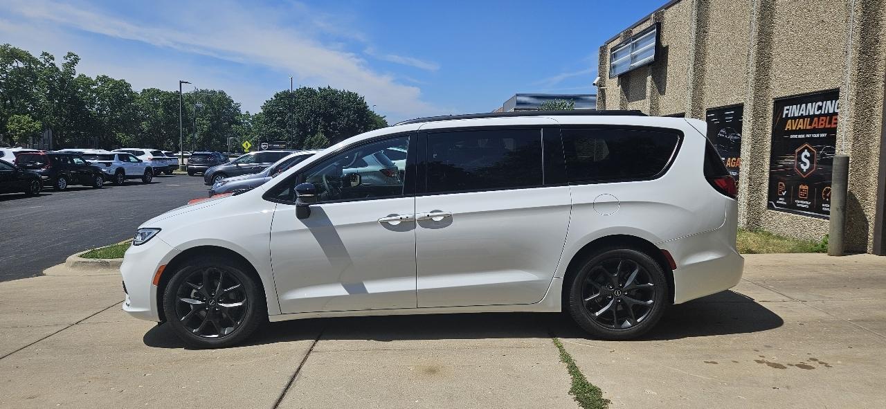 Chrysler Pacifica Limited 2026