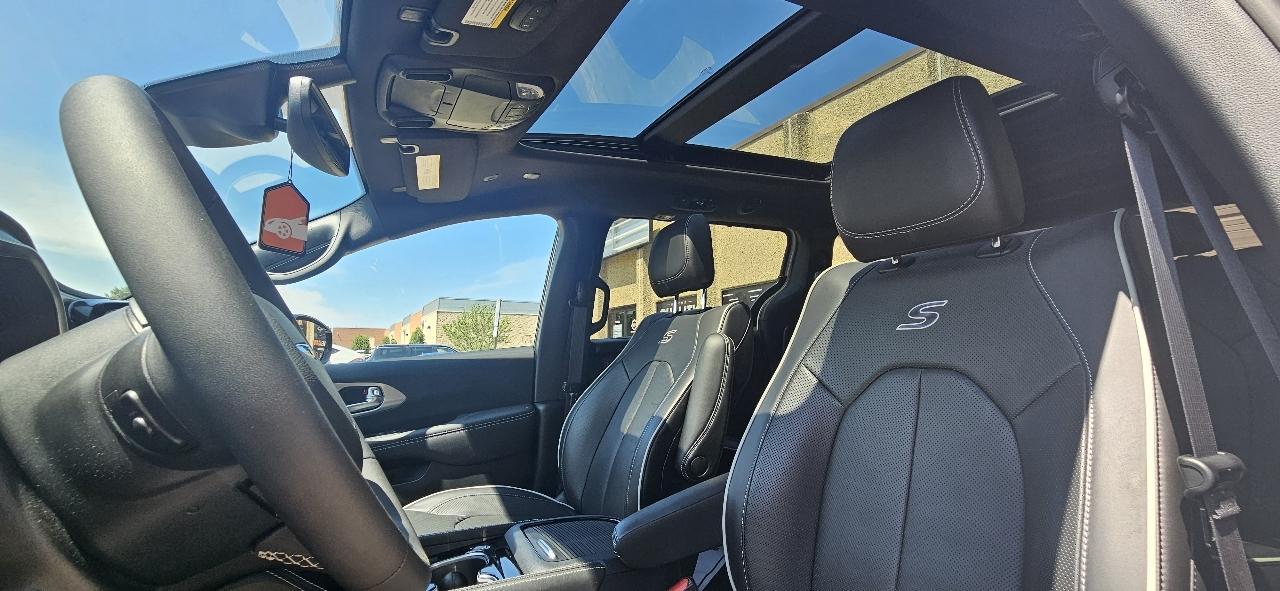Chrysler Pacifica Limited 2026
