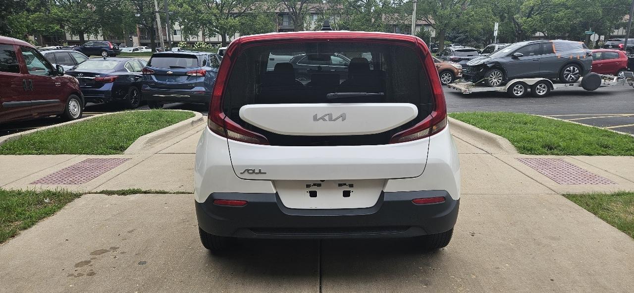 Kia Soul LX CVT 2022