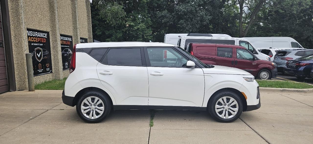 Kia Soul LX CVT 2022