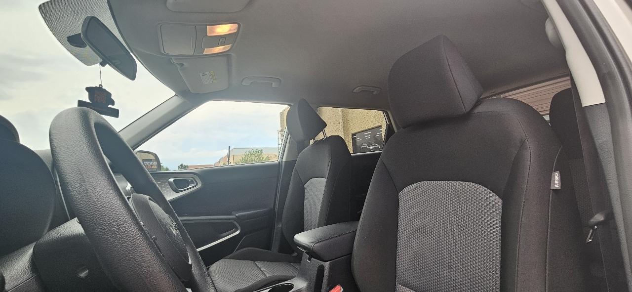 Kia Soul LX CVT 2022