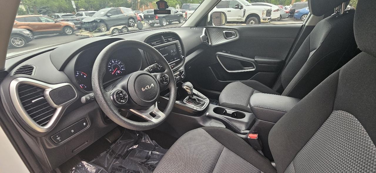 Kia Soul LX CVT 2022