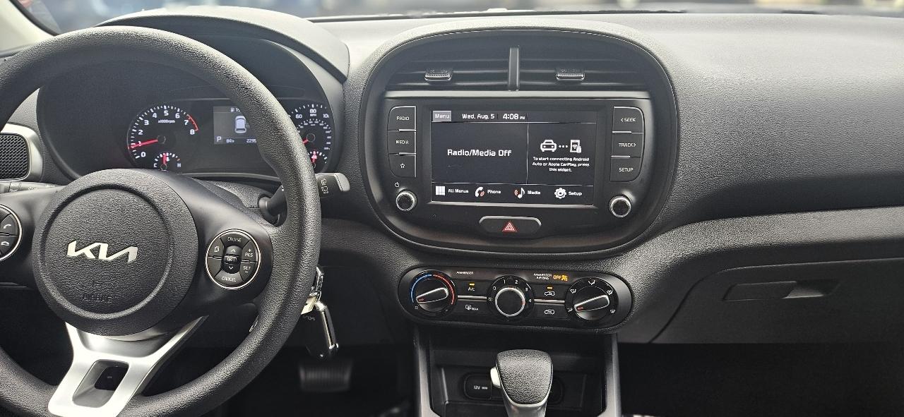 Kia Soul LX CVT 2022