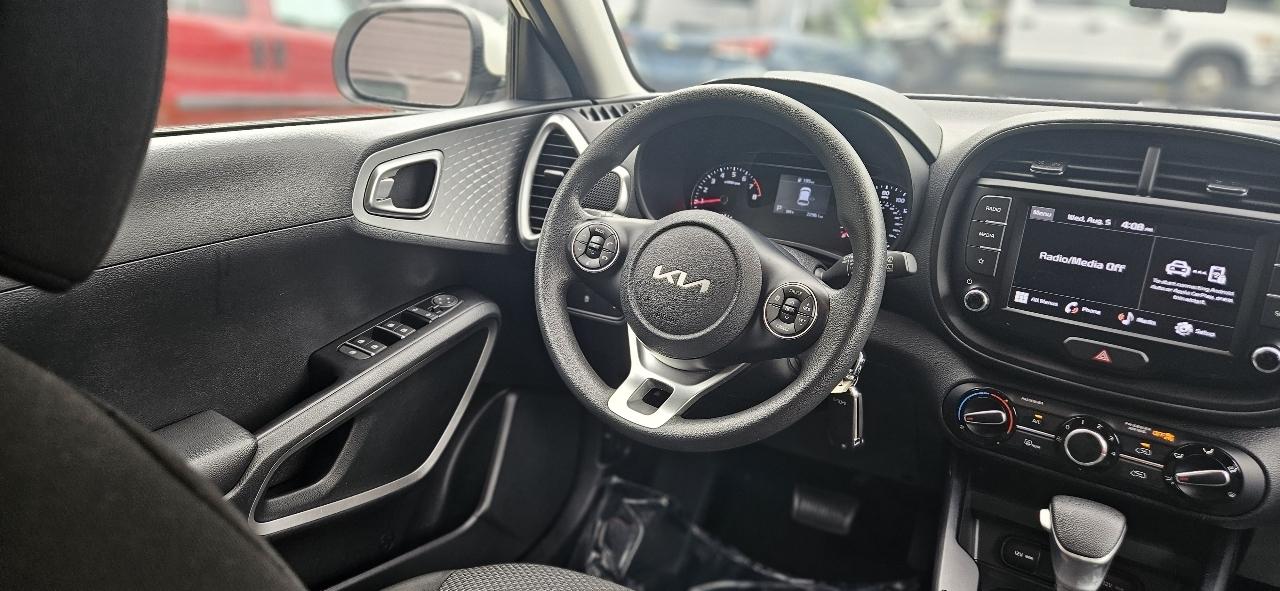 Kia Soul LX CVT 2022