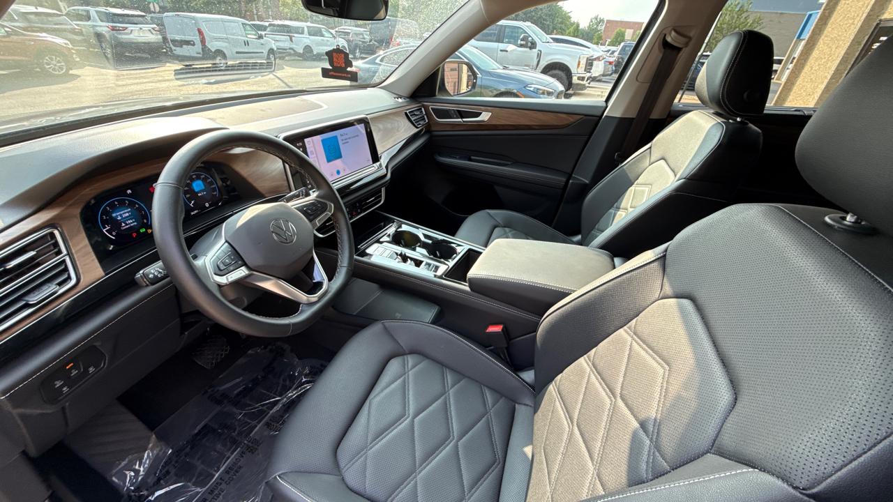 Volkswagen Atlas SE w/Technology 4MOTION 2025