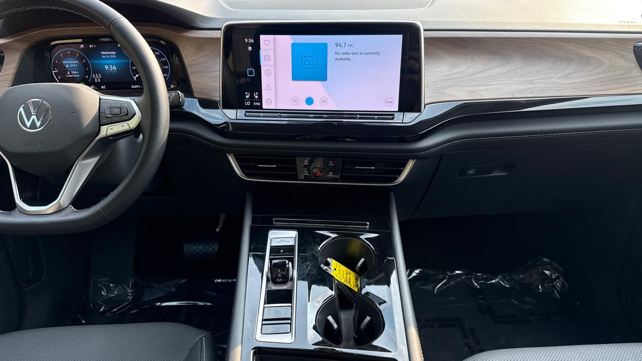 Volkswagen Atlas SE w/Technology 4MOTION 2025