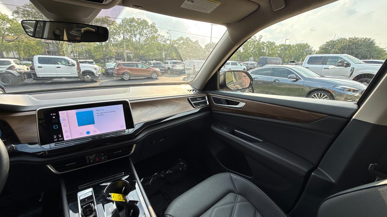 Volkswagen Atlas SE w/Technology 4MOTION 2025