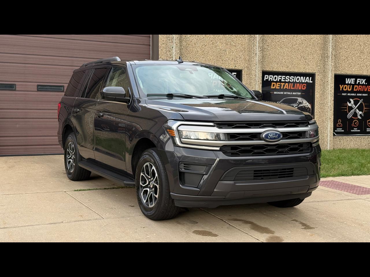 Ford Expedition XLT 4WD 2024