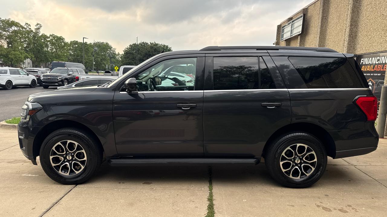 Ford Expedition XLT 4WD 2024