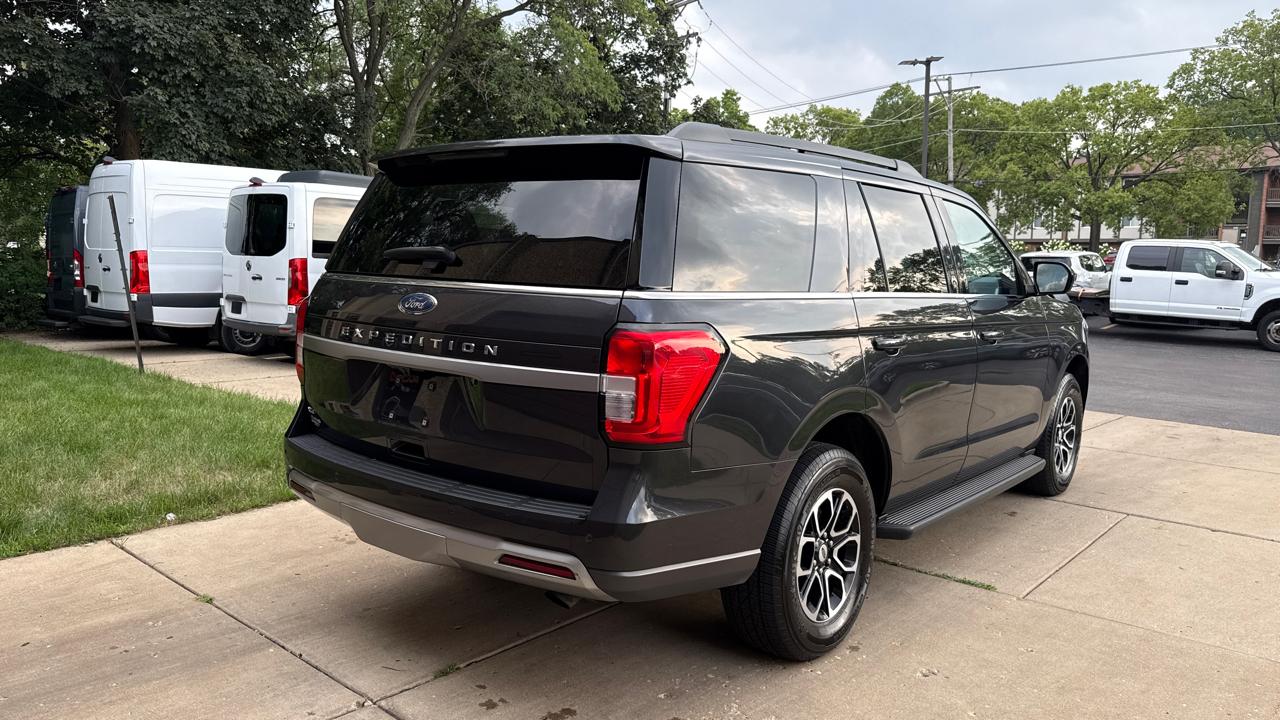 Ford Expedition XLT 4WD 2024
