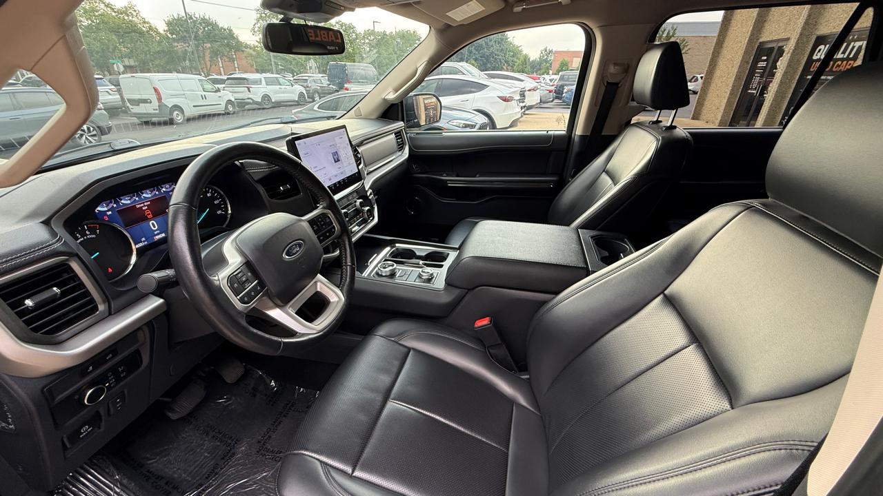 Ford Expedition XLT 4WD 2024