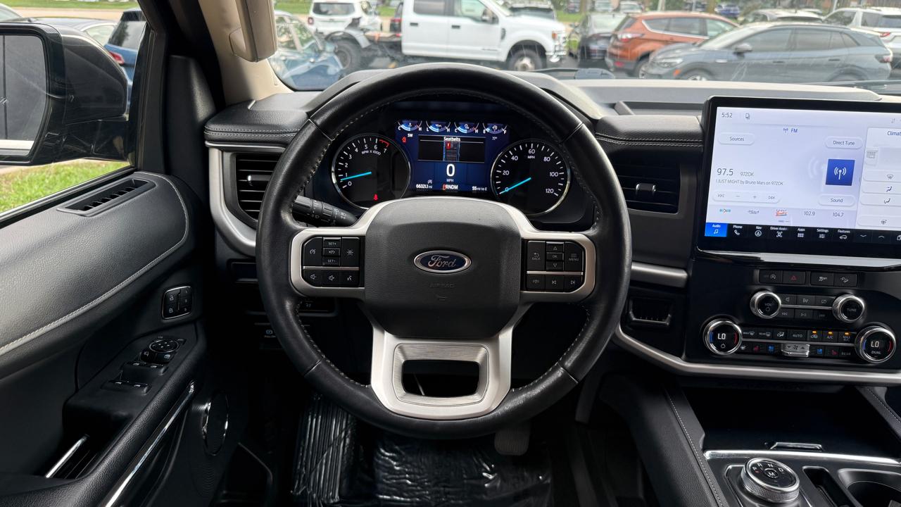 Ford Expedition XLT 4WD 2024