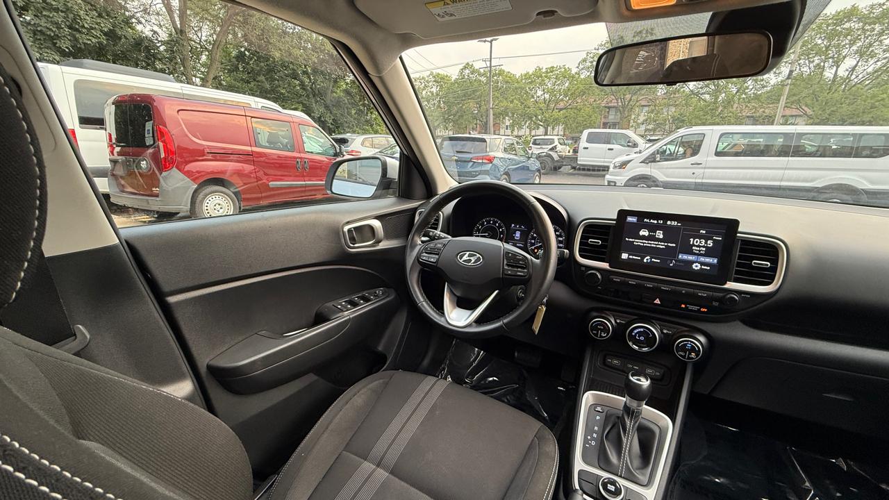Hyundai Venue SEL 2022