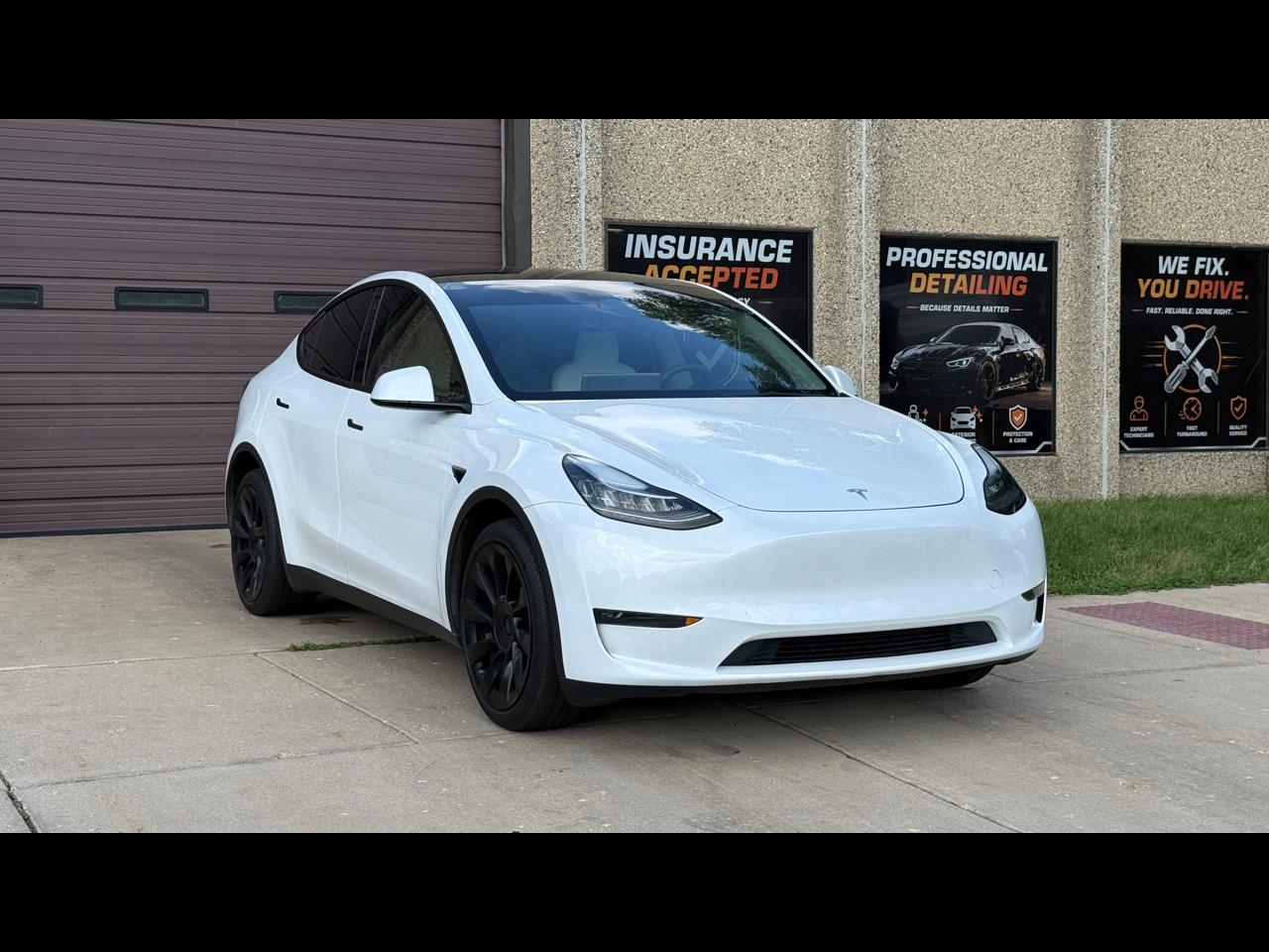 Tesla Model Y Long Range 2023