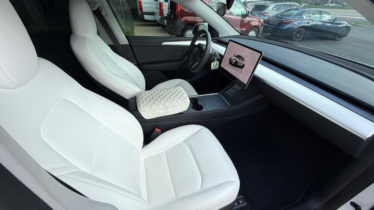 Tesla Model Y Long Range 2023