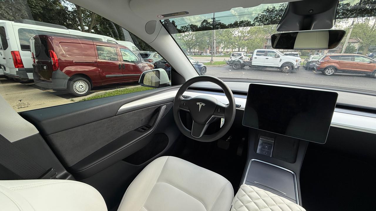 Tesla Model Y Long Range 2023