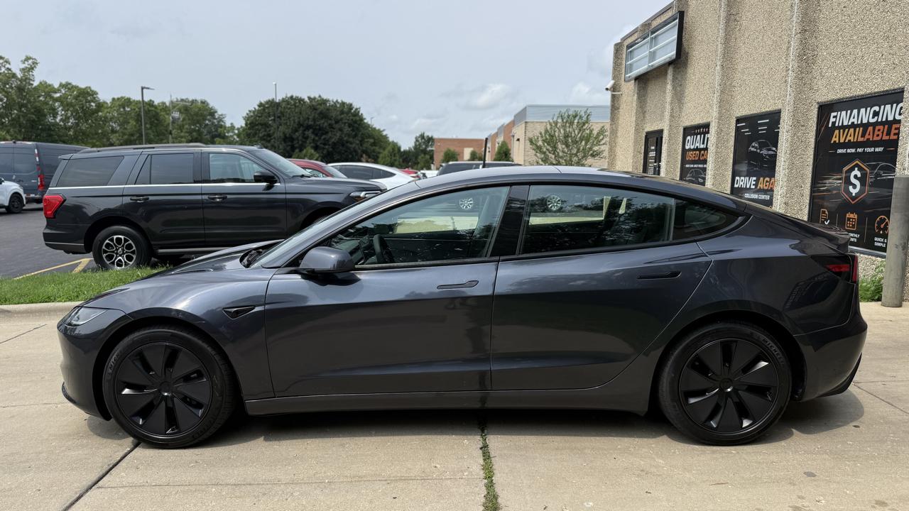 Tesla Model 3 Base 2025