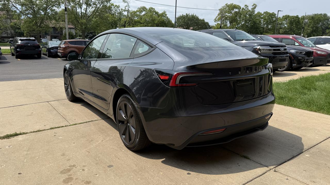 Tesla Model 3 Base 2025