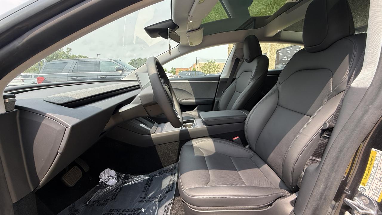 Tesla Model 3 Base 2025