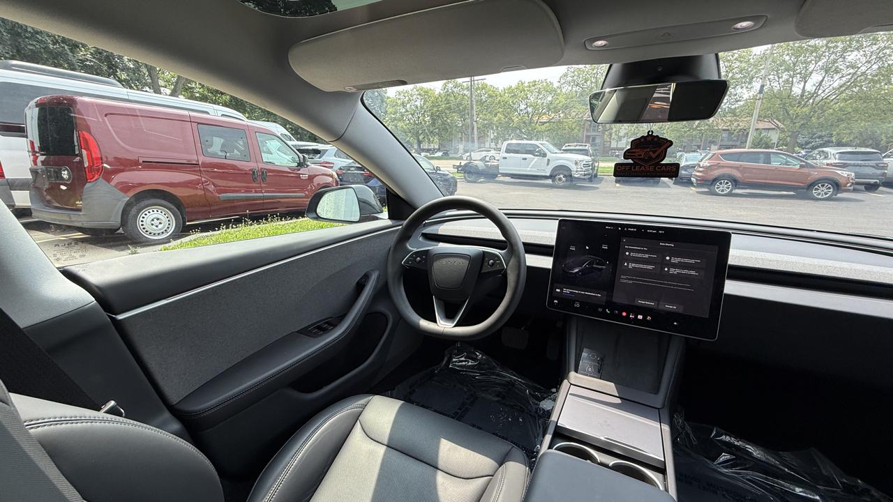 Tesla Model 3 Base 2025