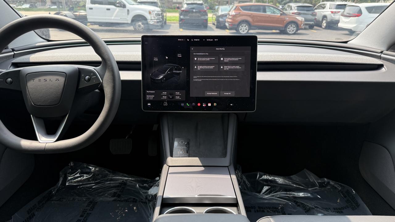 Tesla Model 3 Base 2025