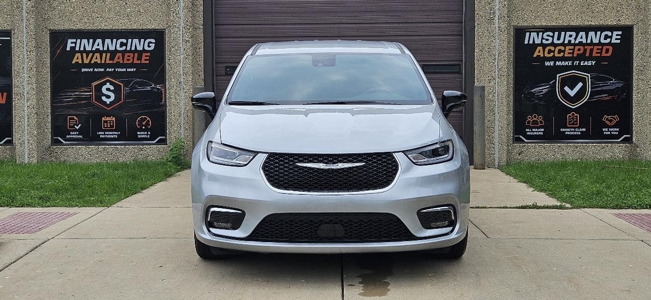 Chrysler Pacifica Select 2026