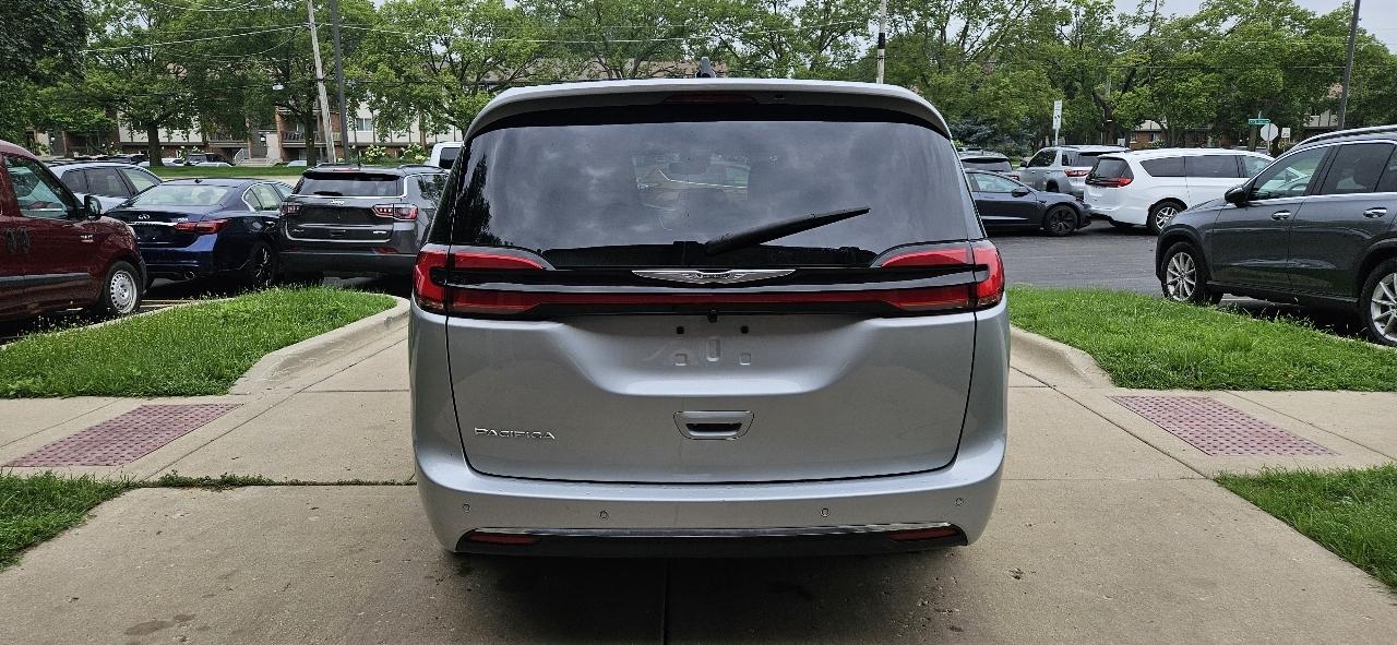 Chrysler Pacifica Select 2026