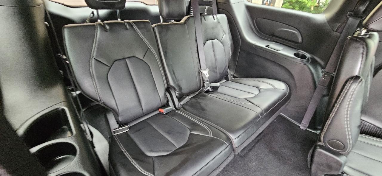Chrysler Pacifica Select 2026