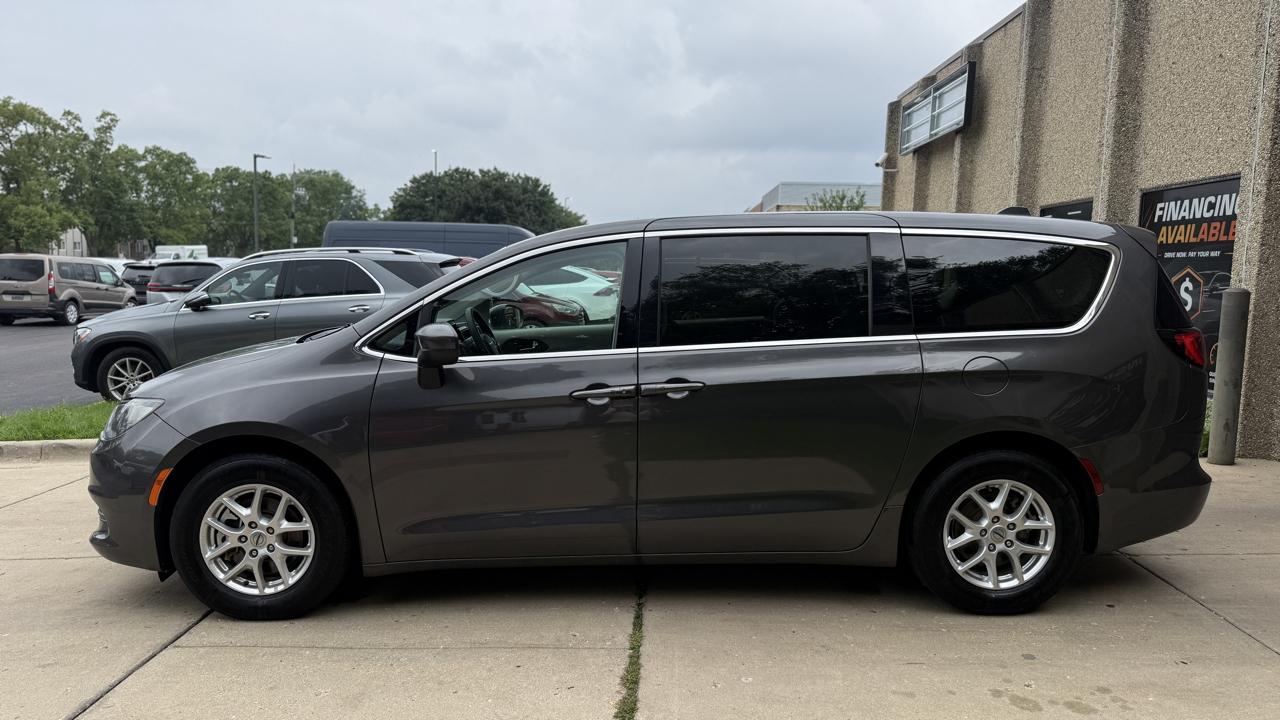 Chrysler Voyager LX 2022